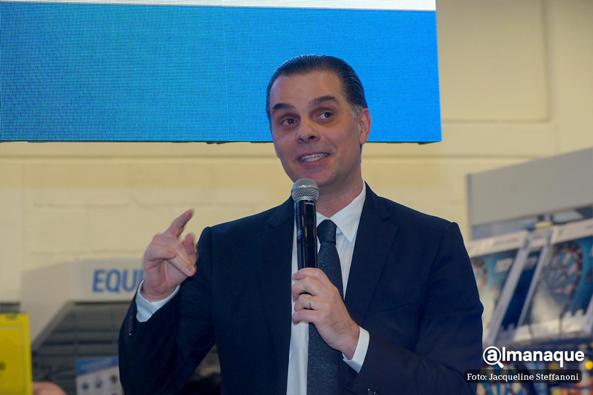 “¿Ya tan rápido?” y “le vas al América de toda la vida”, los mensajes de Martinoli a Faitelson por polémico tuit 3 inauguracion de decathlon Puebla 6
