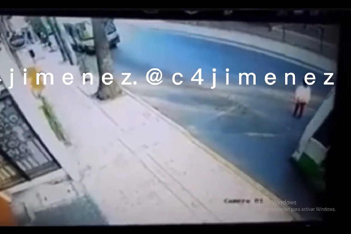 VIDEO: Microbusero arrolla a mujer de la tercera edad en la alcaldía Miguel Hidalgo 3 microbusero arrolla a mujer