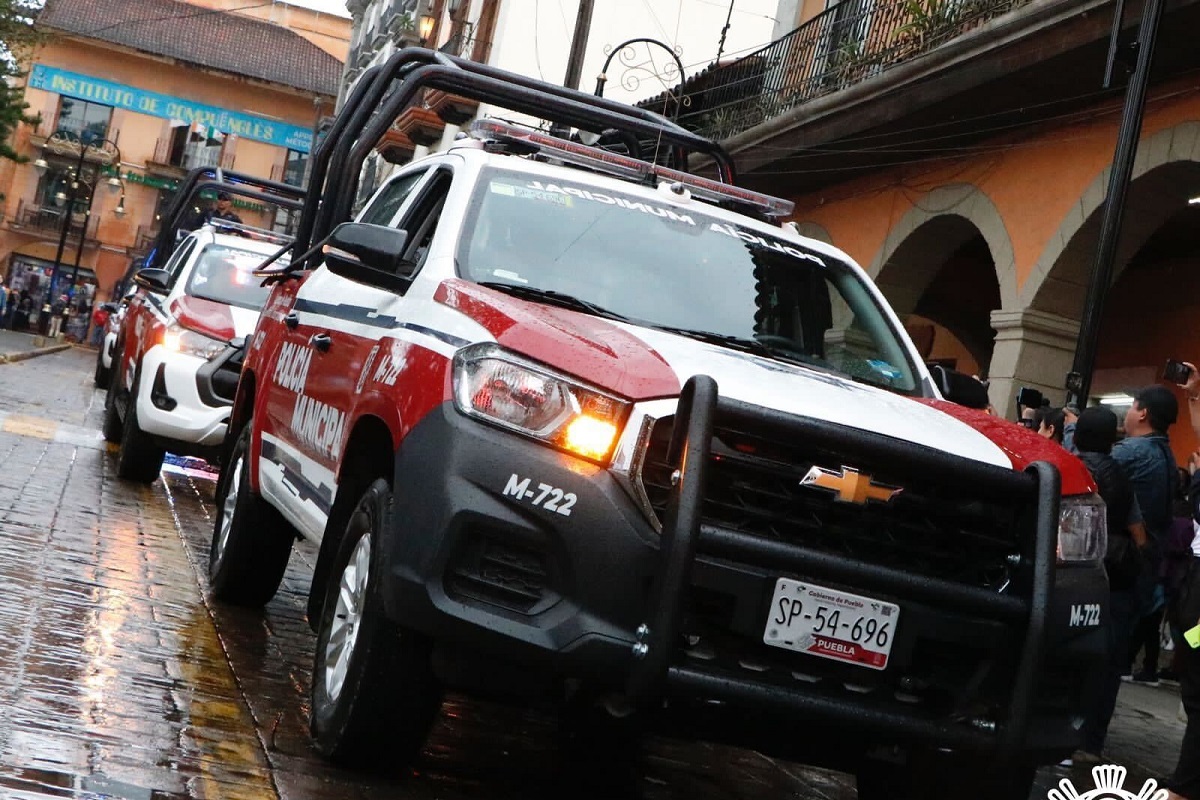 En región Huauchinango, gobierno estatal fortalece acciones de seguridad con municipios 2 patrulla