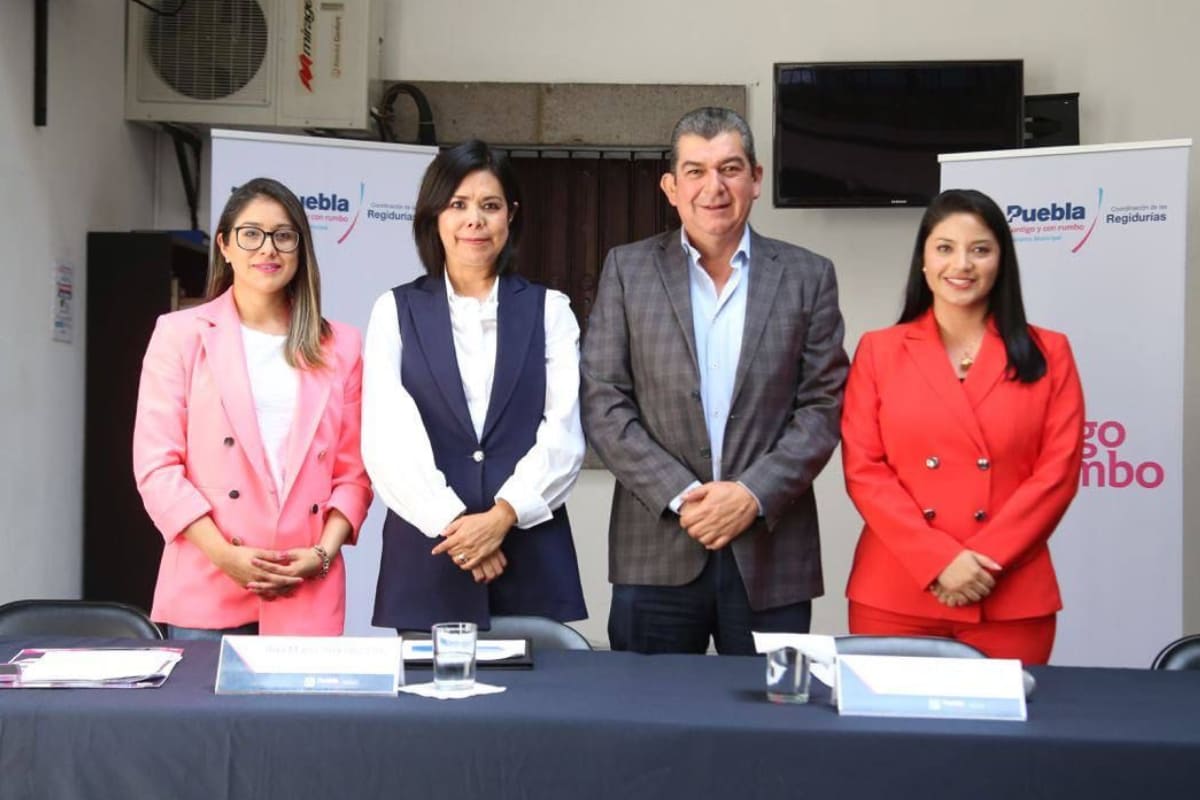 Regidores de la capital siguen trabajando por el buen rumbo de Puebla 1 regidores de puebla 2 1