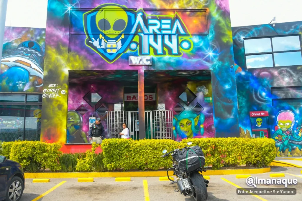 Area 144 La gasolinera con tematica OVNI que tiene museo hotel y restaurante en Puebla 27