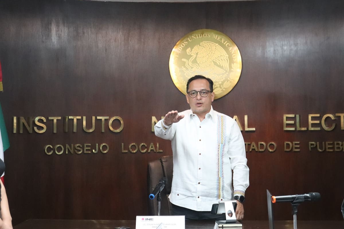 Toma protesta Edgar Arias, nuevo vocal ejecutivo del INE Puebla 3 Edgar Arias nuevo presidente del INE Puebla