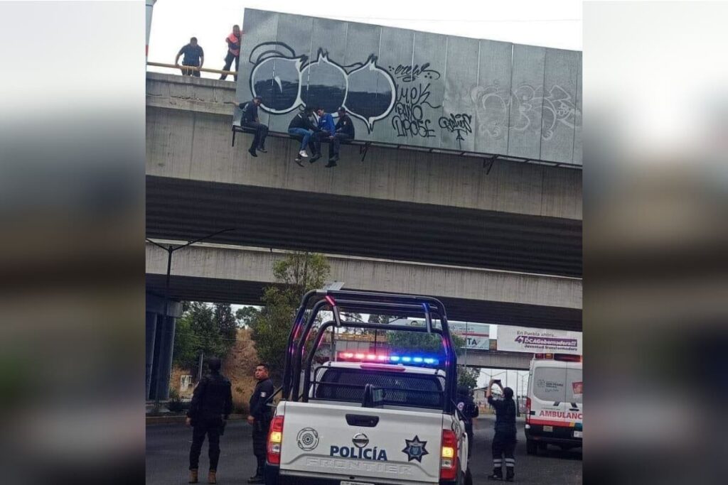 Hombre amenaza lanzarse puente forjadores