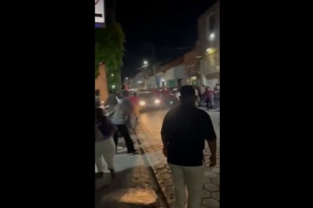 Atropellan a dos en procesión de Atlixco