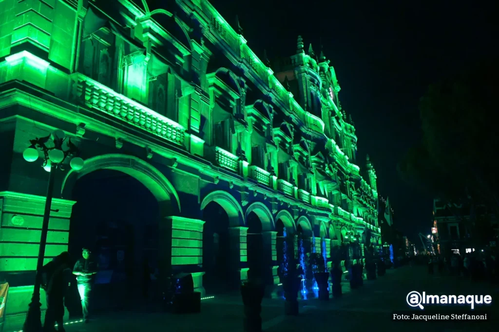FOTOS: Con show de luces en la Catedral y Palacio Municipal, celebran el 492 aniversario de la fundación de Puebla 18 conmemoracion de los 492 anos de la fundacion de la Ciudad de Puebla Eduardo Rivera Sergio Salomon Goberndor de Puebla 13