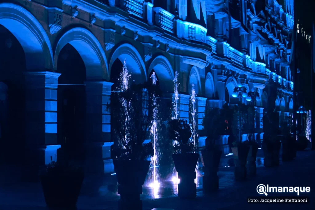 FOTOS: Con show de luces en la Catedral y Palacio Municipal, celebran el 492 aniversario de la fundación de Puebla 20 conmemoracion de los 492 anos de la fundacion de la Ciudad de Puebla Eduardo Rivera Sergio Salomon Goberndor de Puebla 14