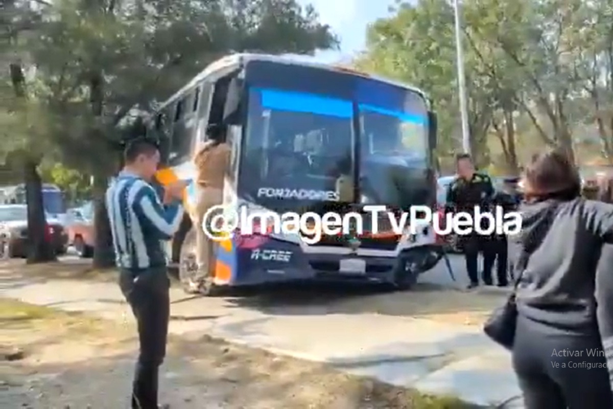 VIDEO: Ruta CREE Madero choca a la altura de Angelópolis y deja 10 personas lesionadas 3 cree madero