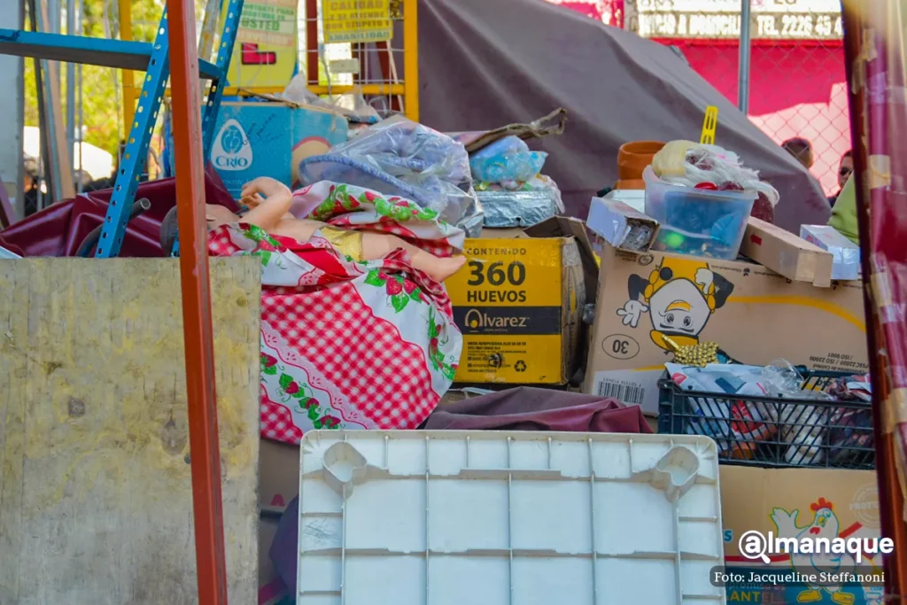 FOTOS: Retiran casetas del Mercado Amalucan tras dos años de ser instaladas 24 mercado de Amalucan comerciantes 14