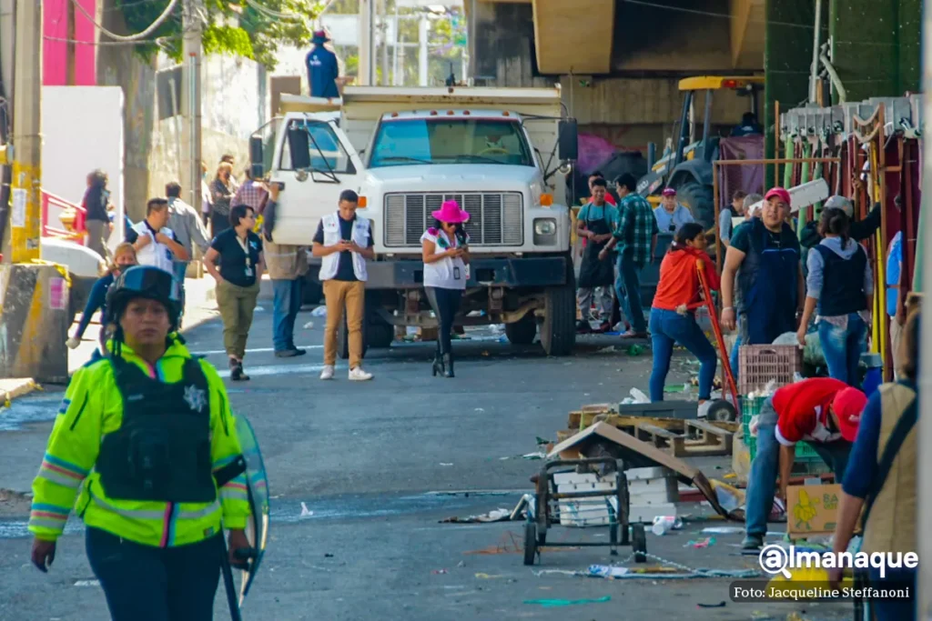 FOTOS: Retiran casetas del Mercado Amalucan tras dos años de ser instaladas 19 Mercado Amalucan