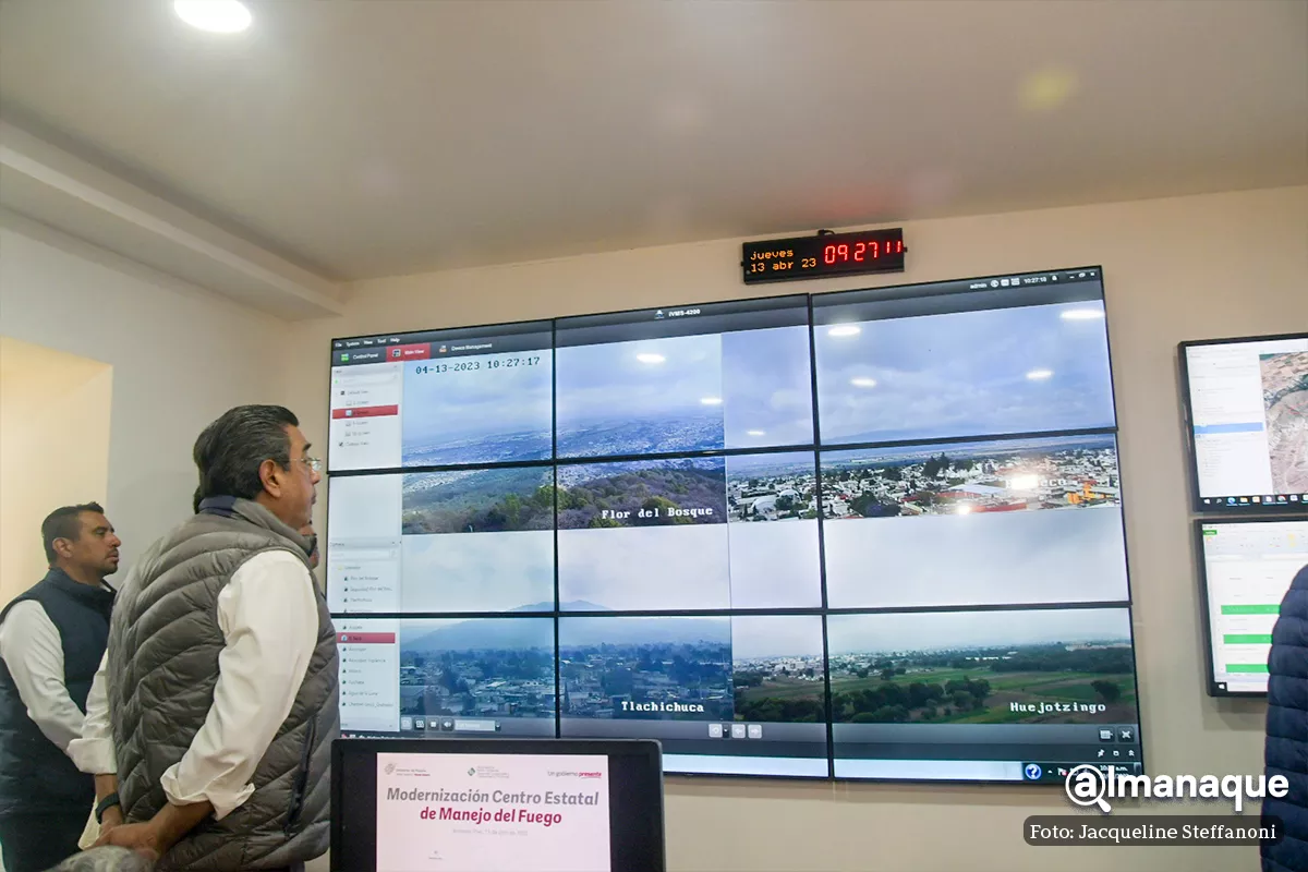 Puebla estrena centro de monitoreo para detectar incendios forestales 14 modernizacion del centro de centro estatal de manejo de fuego gobernador de Puebla Sergio Salomon 12