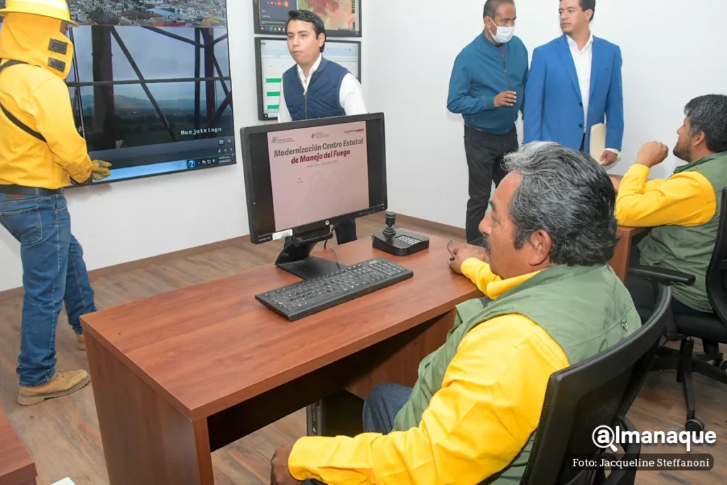 modernizacion del centro de centro estatal de manejo de fuego gobernador de Puebla Sergio Salomon 18