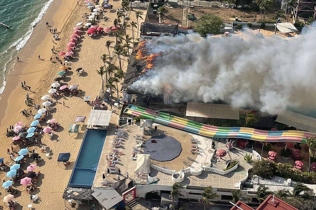 se incendia el rollo en acapulco