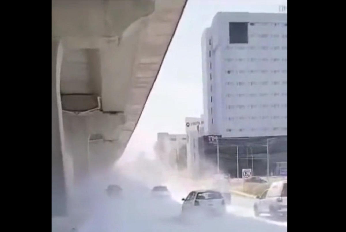 VIDEO: Caen costales de cal en el Segundo Piso a la altura de La María 2 segundo piso mexico uebla