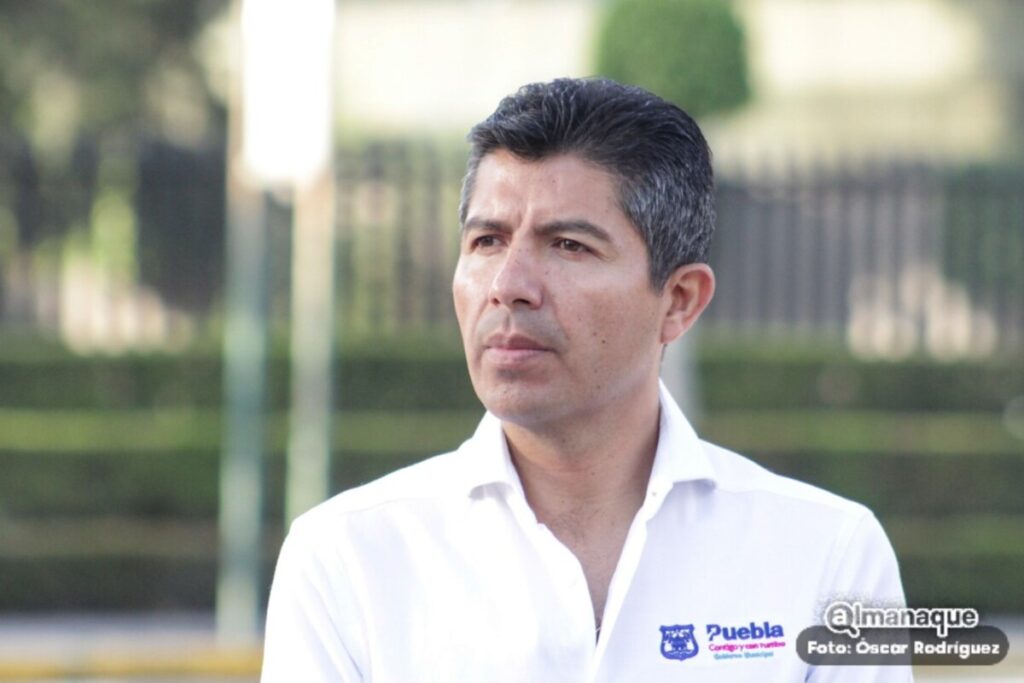 Lalo Rivera aclara retiro de casetas de periódico del Centro Histórico