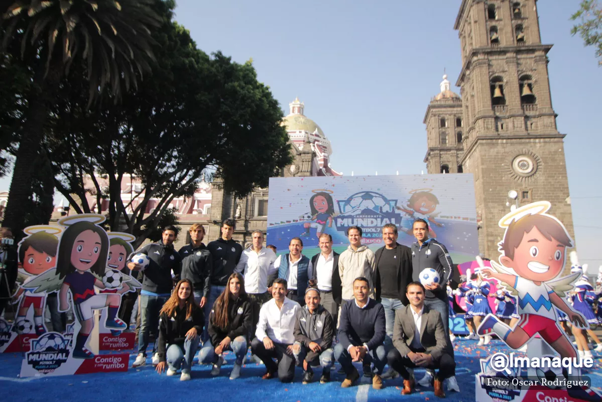 Catedral de Puebla y Ángeles custodios: presentan la imagen del Mundial de Fútbol 7 3 Eduardo Rivera presentacion futbol 7 6