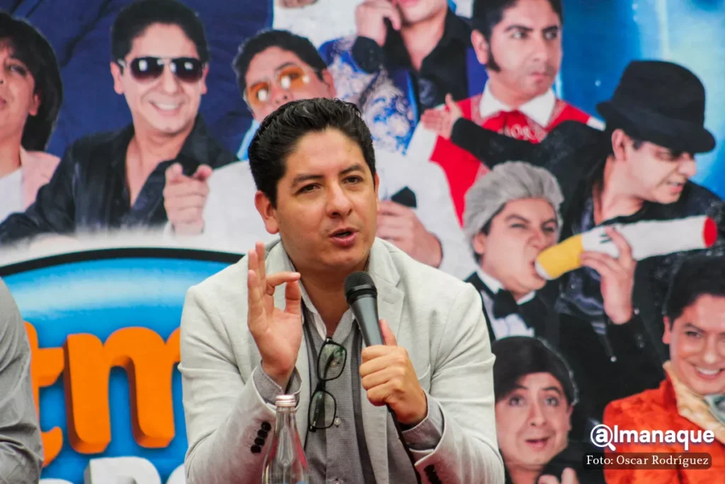 Ottmar de la Rosa celebra 25 anos de carrera como imitador