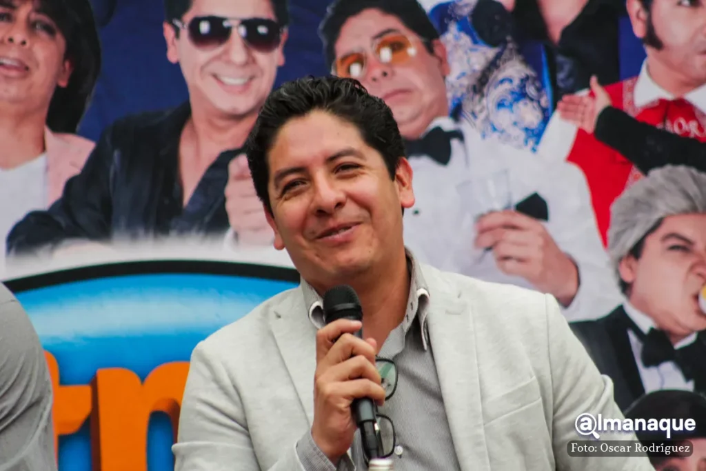 Ottmar de la Rosa celebra 25 anos de carrera como imitador 3