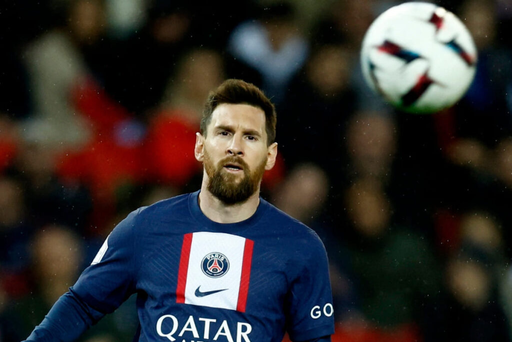 PSG suspende a Messi