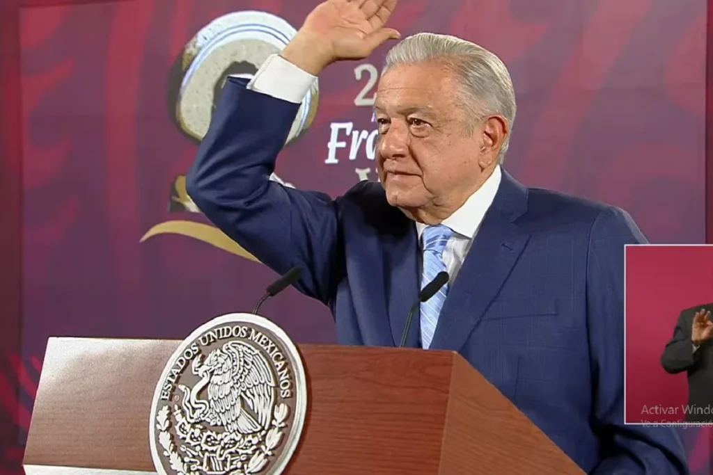 amlo mexico pinata de eu