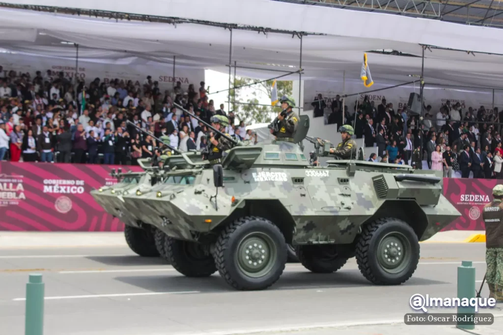 5 de Mayo en Puebla: AMLO, música, banderas y los presidenciables 42 desfile 5 de mayo en Puebla 2023 15