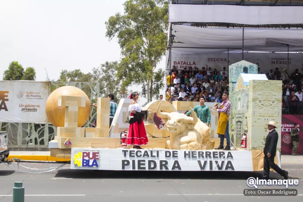 5 de Mayo en Puebla: AMLO, música, banderas y los presidenciables 55 desfile 5 de mayo en Puebla 2023 33
