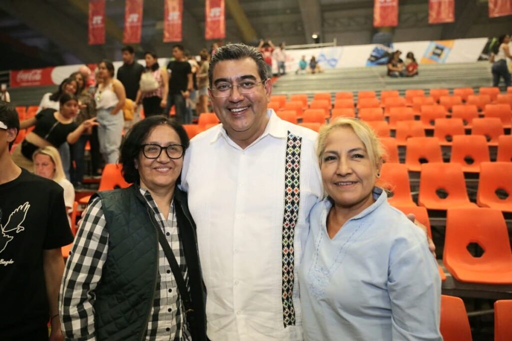 feria de puebla 2023 en familia sergio salomon 1