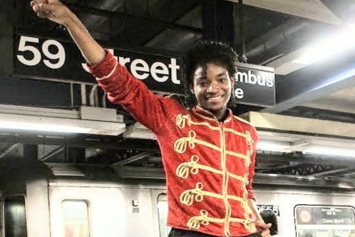 Acusan por homicidio involuntario a marine que mató a imitador de Michael Jackson en Nueva York 3 acusan por homicidio involuntario a marine que mató a jorndan neely