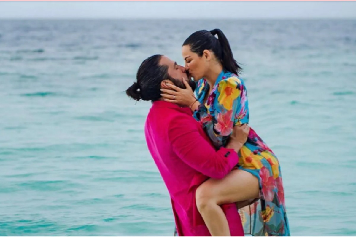 Con esta foto, Maite Perroni y Andrés Tovar anunciaron el nacimiento de su hija Lía 1 maite perroni y andres tovar anuncian nacimiento de lia