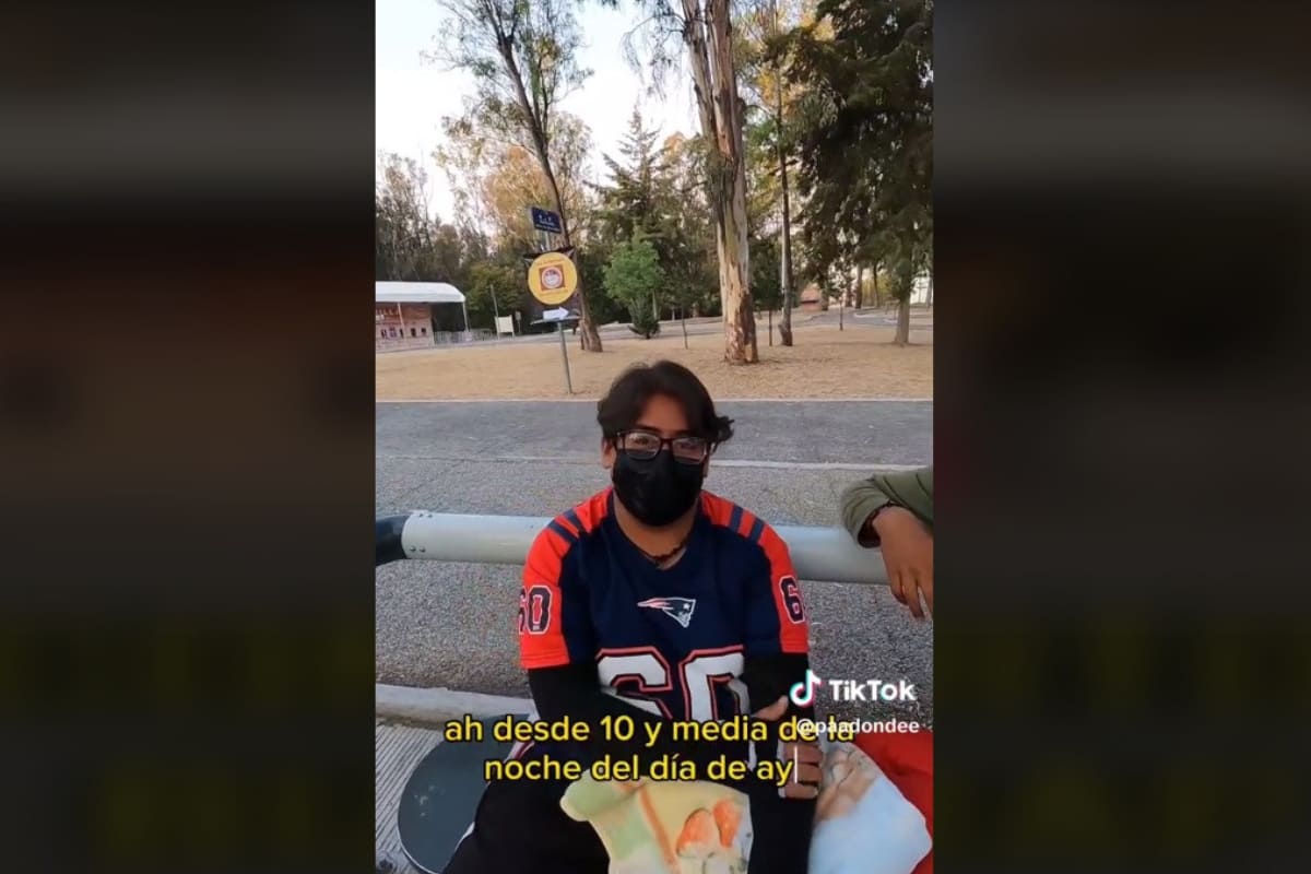 Tik Tok: Dos poblanos acamparon en Los Fuertes para ser los primeros en el concierto de Bizarrap 3 poblanos acamaron para ver a bizarrap