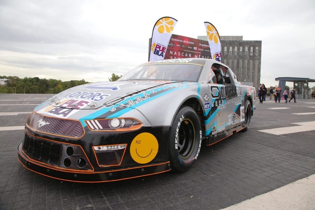 1e909e7a d0f9 4a56 b298 7830d62d42da 1