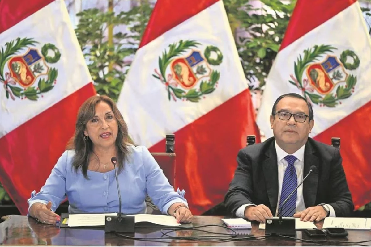 Perú denuncia amenazas de muerte contra sus funcionarios diplomáticos en México 3 A Graduacion 8
