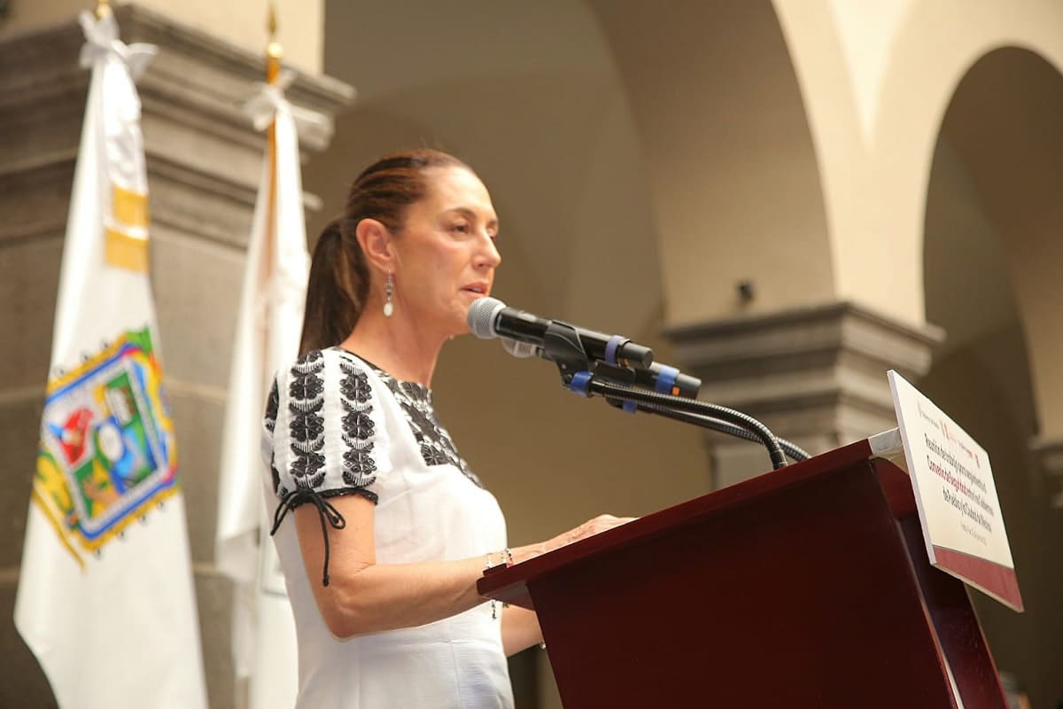 Claudia Sheinbaum renuncia como jefa de gobierno: "quiero ser la primer mujer presidenta de México" 4 Claudia Sheinbaum renuncia como jefa de gobierno de la cdmx