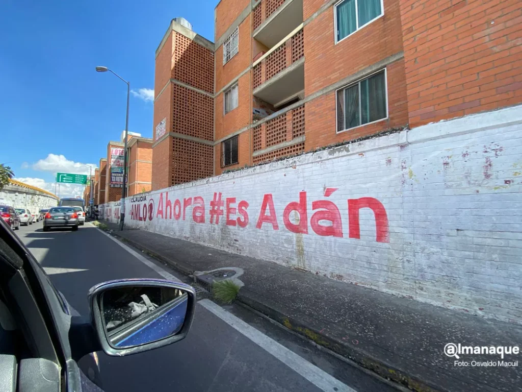 FOTOS: Borran publicidad política en las bardas del Periférico y San Bartolo 16 Despintado de bardas politicas Puebla 3