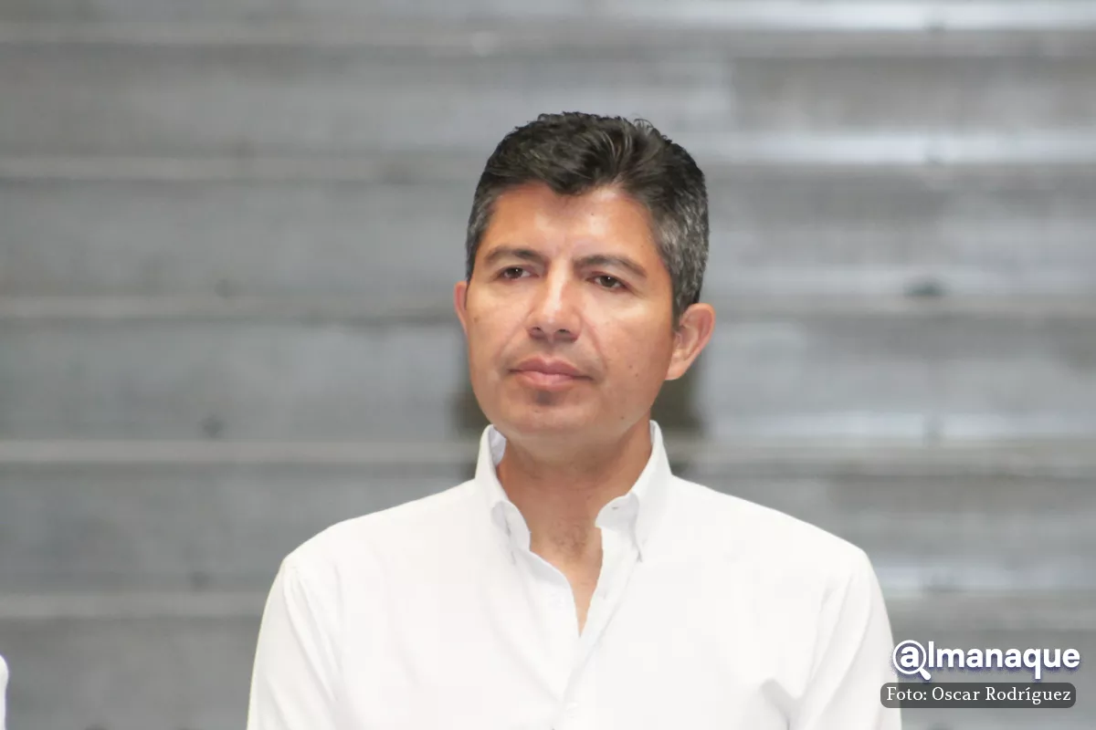 Lalo Rivera abre la puerta a los morenovallistas: “no hay nada mejor que estar en equipo” 5 Eduardo Rivera Feria Contigo Mujer
