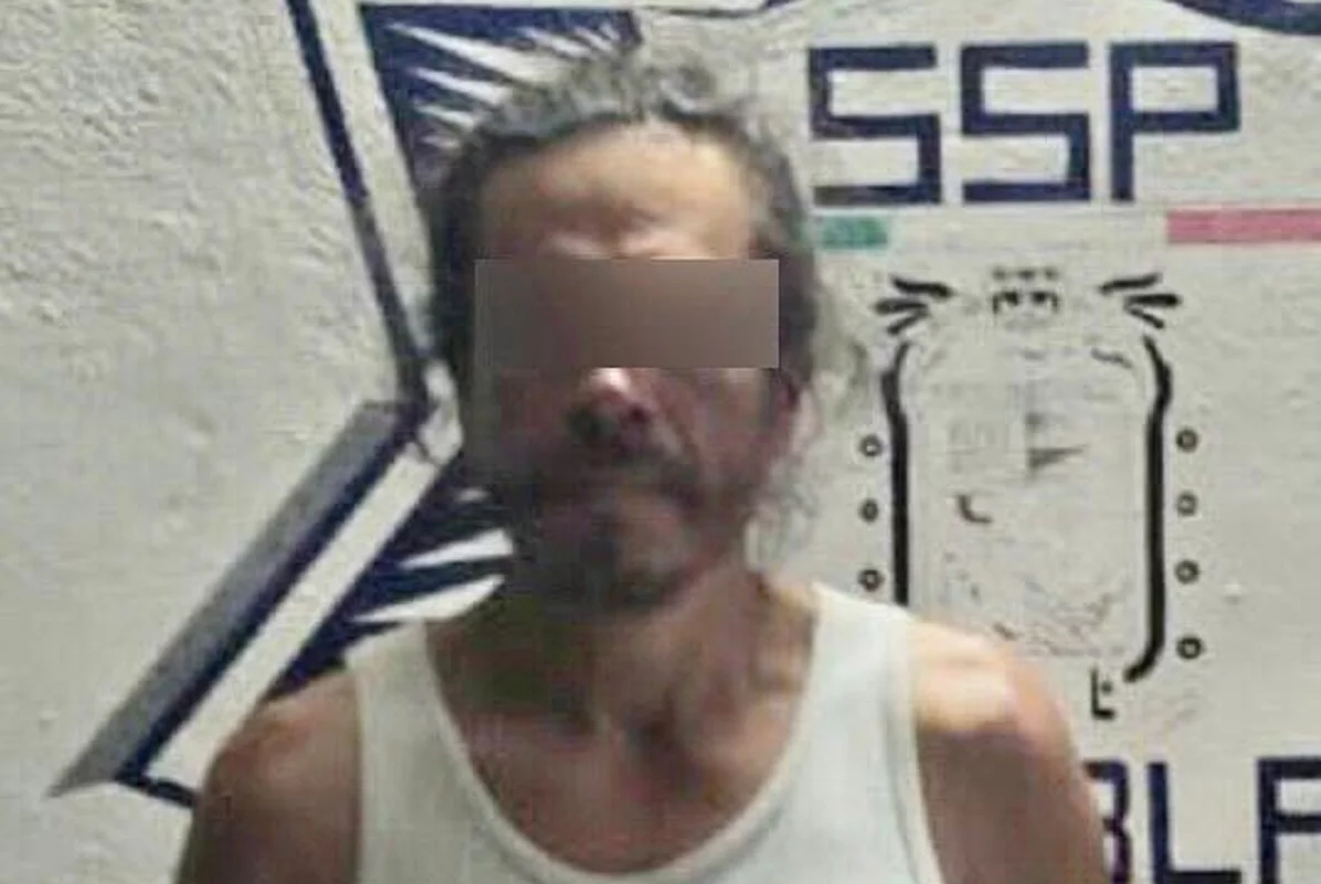 En Pahuatlan Policia Estatal detiene a hombre en posesion de posible cristal