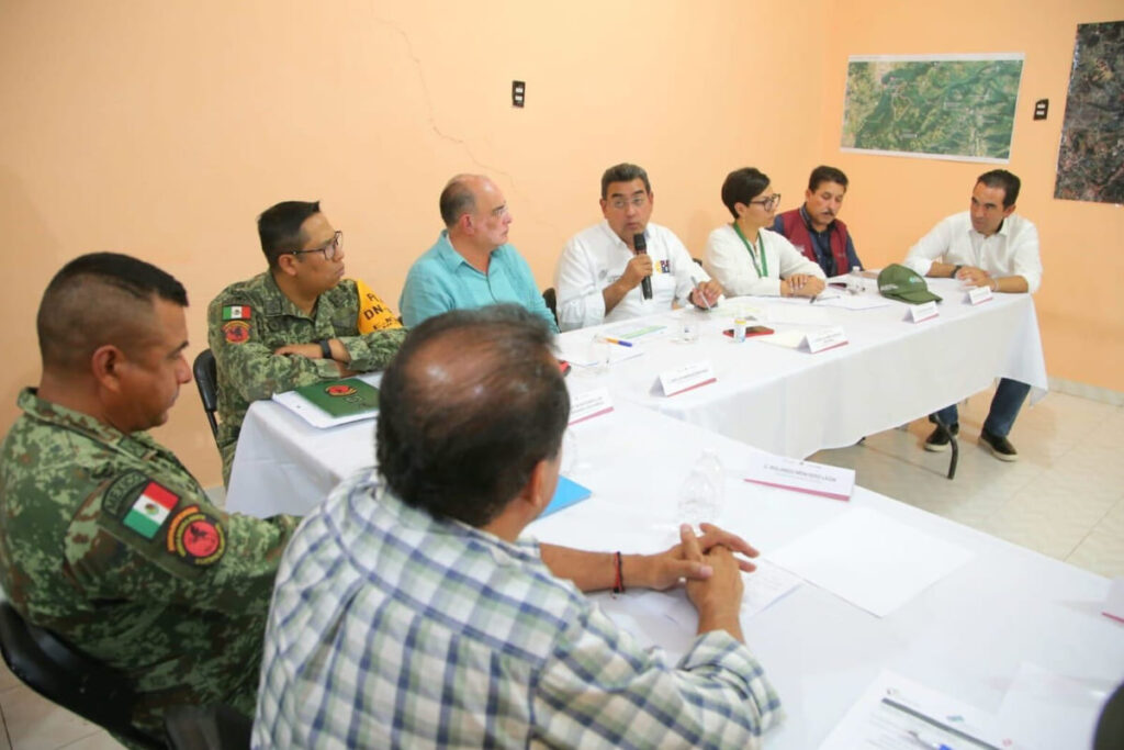 Evalua Sergio Salomon incendio en Zacatlan 1