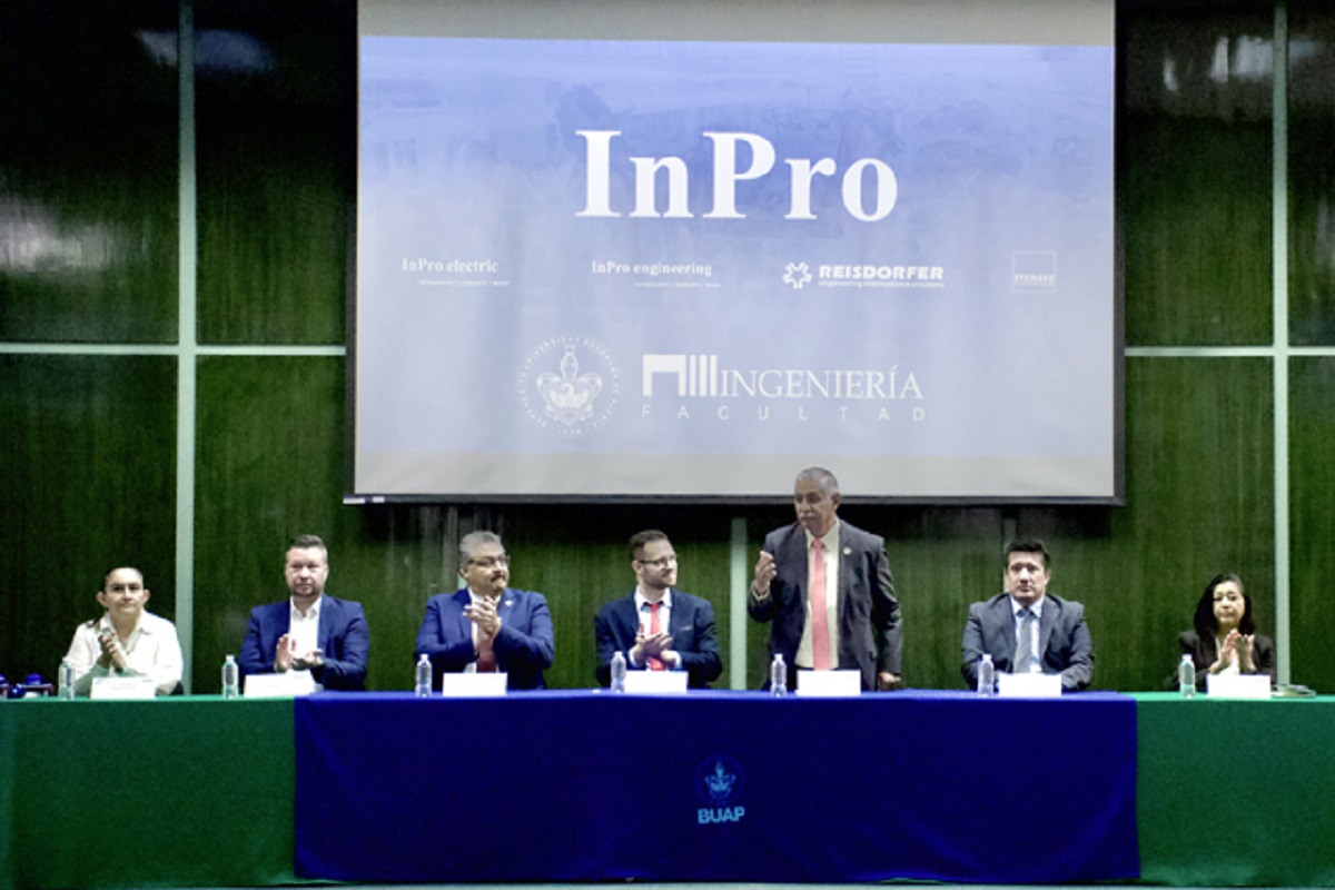 En la Facultad de Ingeniería de la BUAP tuvo lugar la conferencia “Tu éxito laboral comienza…” 1 In Pro