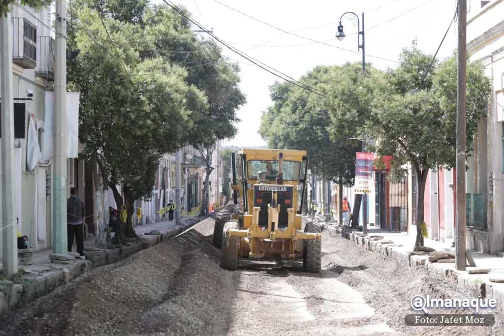 FOTOS: Drenaje y concreto hidráulico, el avance en las obras de la 10, 12, 14 y 16 Oriente-Poniente