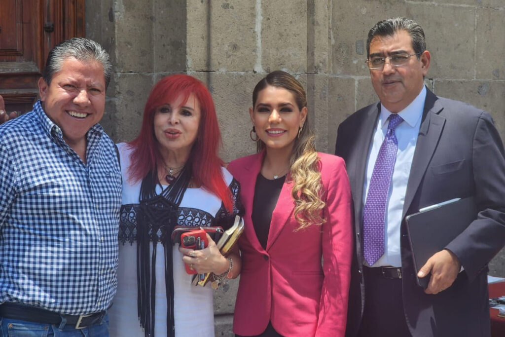 Sergio Salomón se reunió con gobernadores de Morena en Palacio Nacional