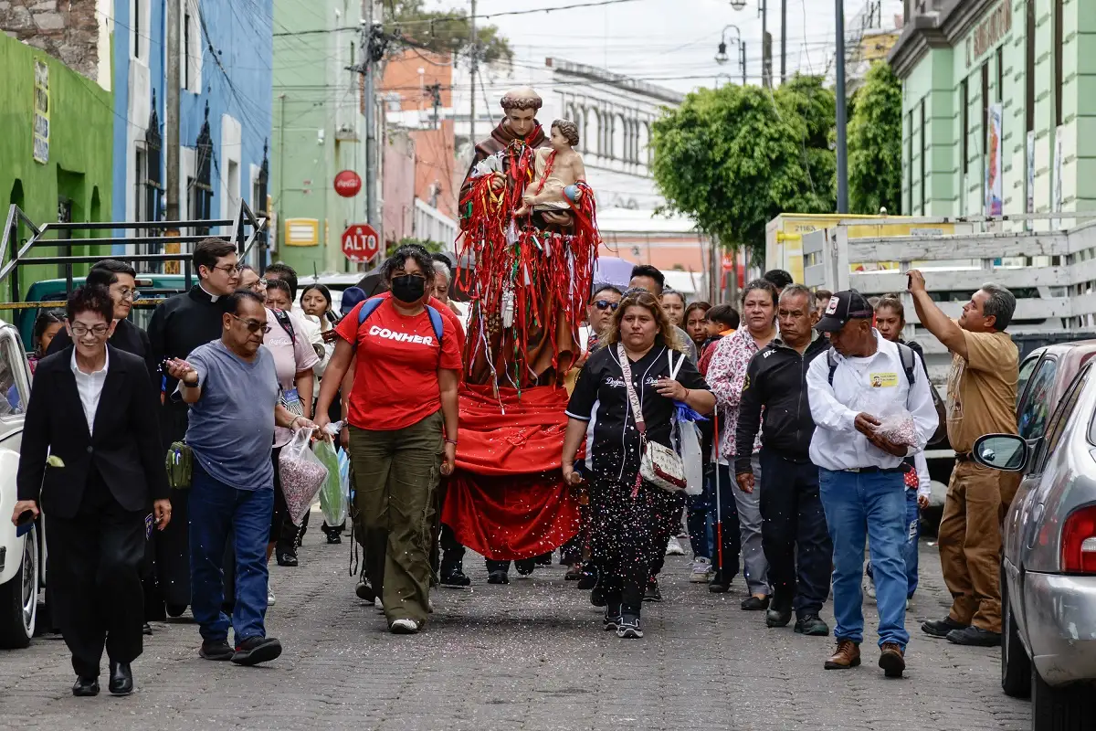 San Antonio ¿Por qué se celebra el 13 de junio y se pone de cabeza al 'Santo de los Milagros