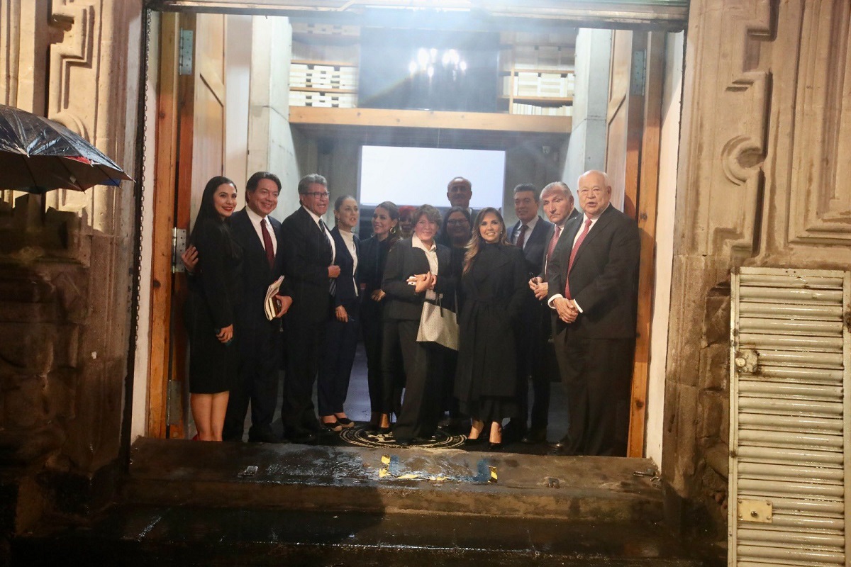Comienza definición de candidatura de Morena: AMLO cena con “corcholatas” tras victoria de Delfina Gómez 3 amlo cena con corcholatas