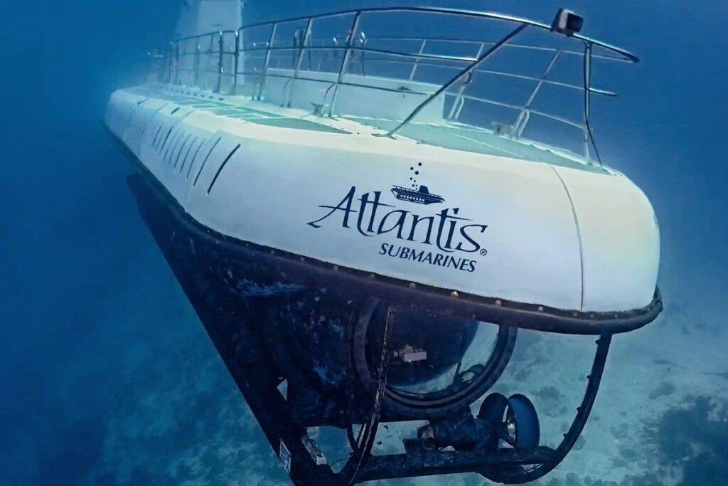 atlantis submarine