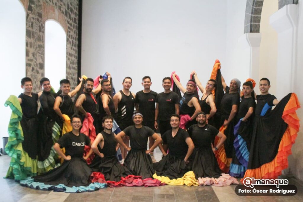 ballet folclórico incluyente Triángulo Rosa