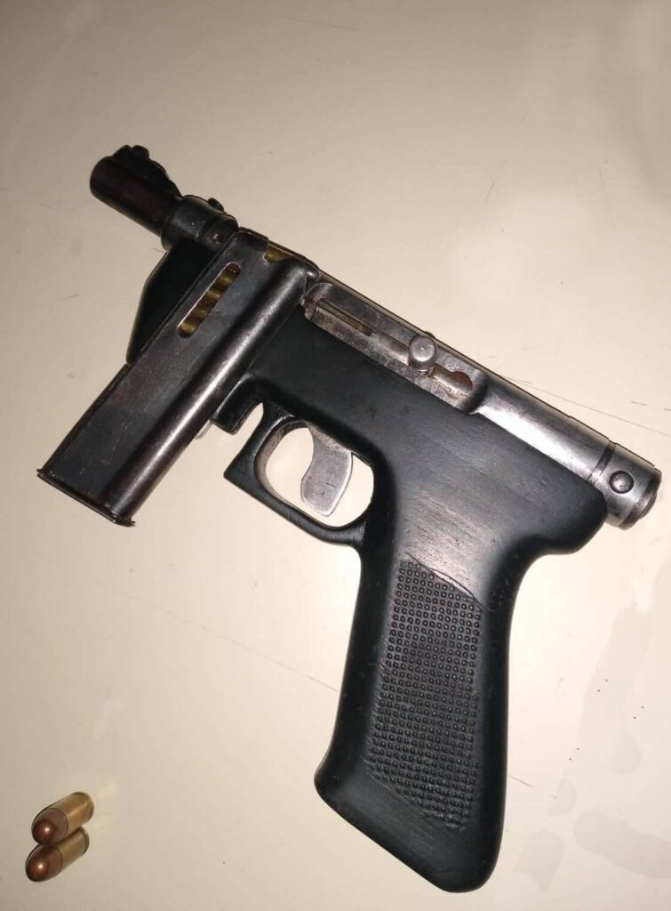 c19f39d9 5fcf 4ac9 acf3 f52be9721c0f