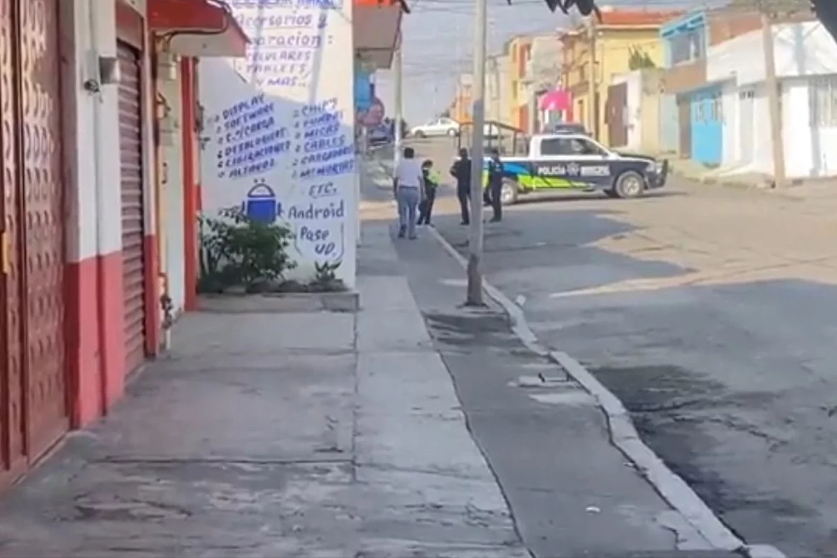 Aparece cuerpo degollado y maniatado cerca de la casa de "El Grillo" 3 cadaver mercado morelos