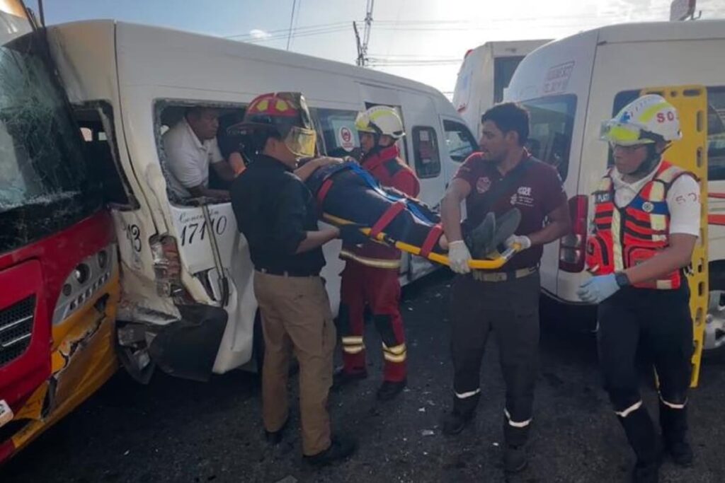 Choque Bulevar Hermanos Serdán