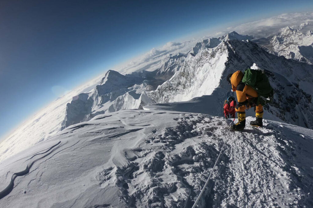 Cuánto cuesta subir al Monte Everest