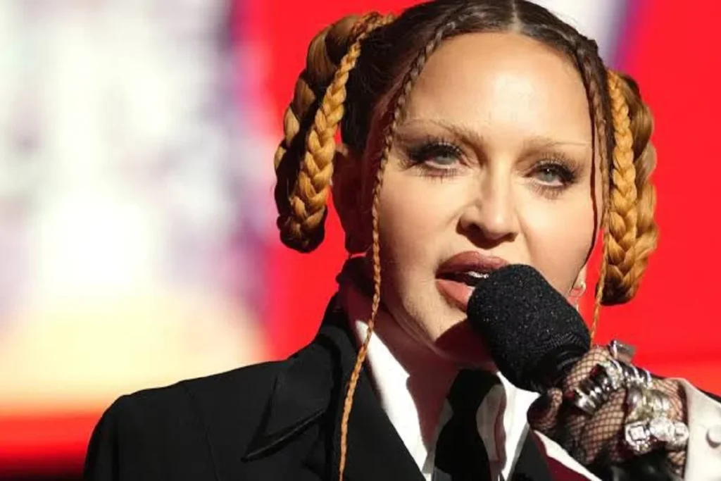 madonna en cuidados intensivos