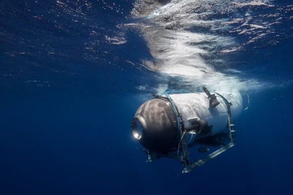 OceanGate confirma muerte de pasajeros del "Titan" tras encontrar restos del submarino cerca del Titanic 5 submarino perdido titanic