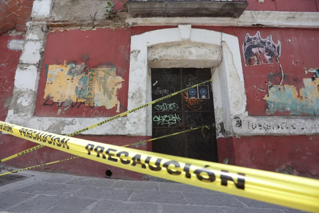 Ayuntamiento de Puebla multara a propietarios de casonas en mal estado